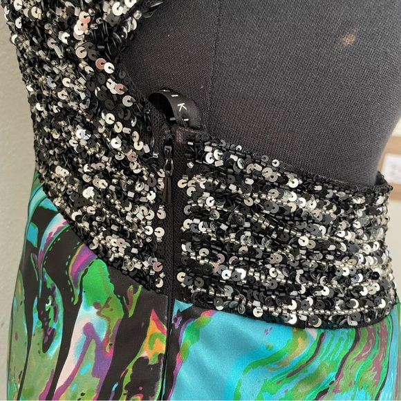 NIKI by Niki Livas Formal Prom Dress, Tropical/Mermaid/Rainforest Pattern - Picture 4 of 8